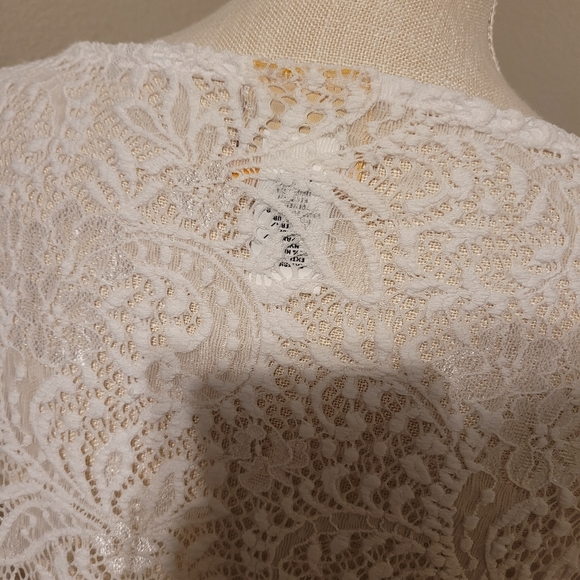 Ruby Rd. White Sheer Lace Blouse - Picture 5 of 10